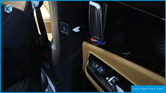 KIA CARNIVAL 7-SEATER SIGNATURE
