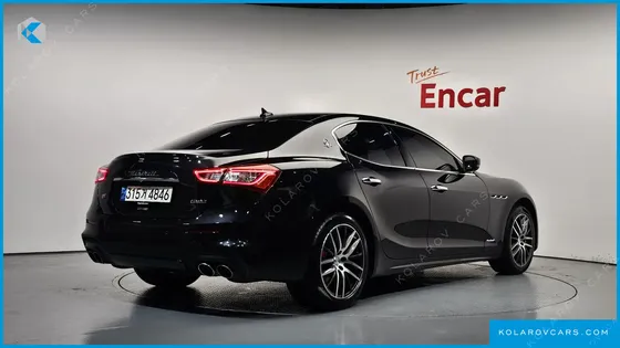 MASERATI GHIBLI 3.0 GRANSPORT