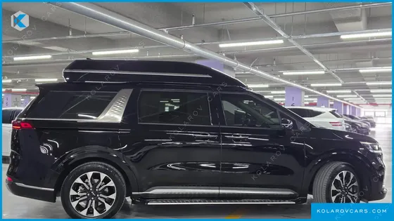 KIA CARNIVAL GASOLINE 7-SEATER HI-LIMOUSINE