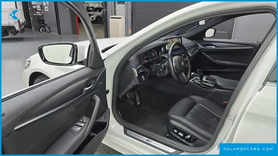 BMW 5 SERIES 523D M SPORT
