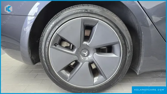 TESLA MODEL 3 LONG RANGE AWD