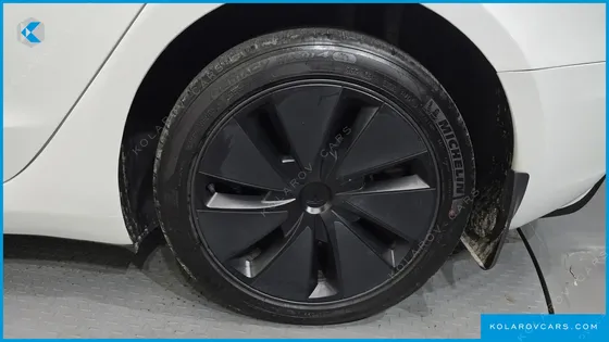 TESLA MODEL 3 LONG RANGE AWD