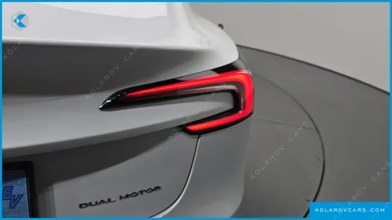 TESLA MODEL 3 LONG RANGE AWD