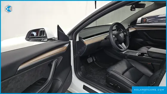 TESLA MODEL 3 RWD