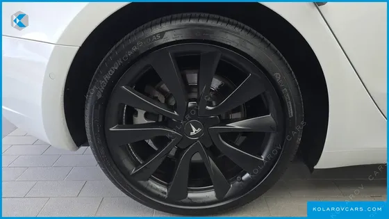 TESLA MODEL 3 LONG RANGE AWD