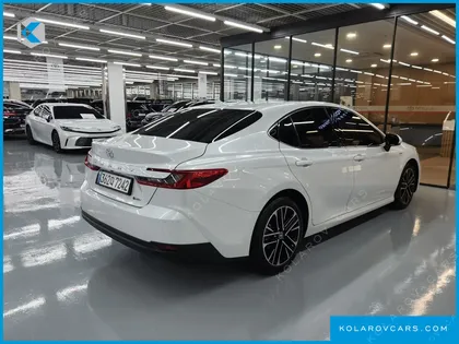 TOYOTA CAMRY 2.5 XLE HYBRID