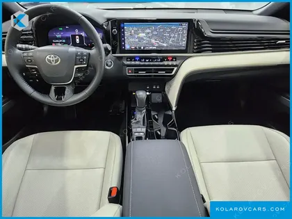 TOYOTA CAMRY 2.5 XLE HYBRID