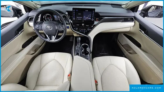 TOYOTA CAMRY 2.5 XLE HYBRID