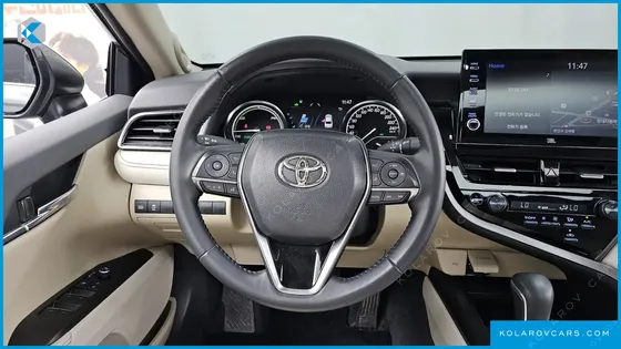 TOYOTA CAMRY 2.5 XLE HYBRID