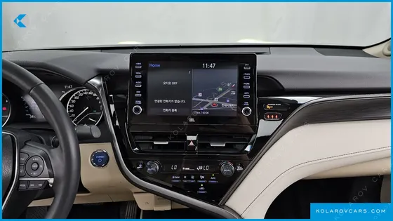 TOYOTA CAMRY 2.5 XLE HYBRID