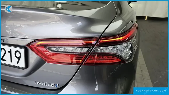 TOYOTA CAMRY 2.5 XLE HYBRID