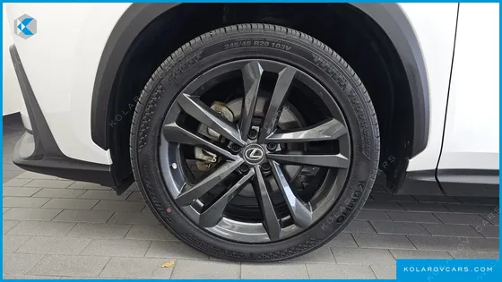 LEXUS NX PREMIUM