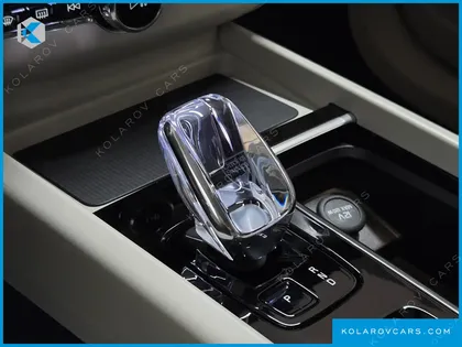 VOLVO XC60 T8 ULTRA BRIGHT