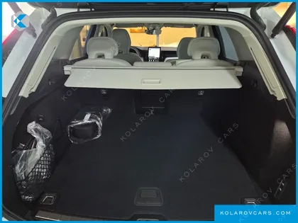 VOLVO XC60 T8 ULTRA BRIGHT