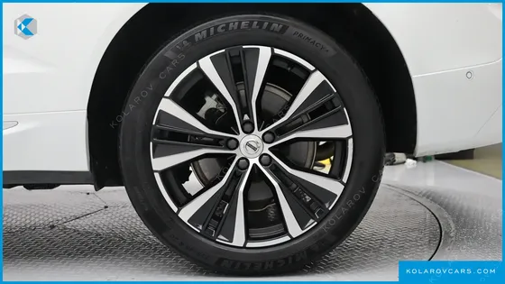 VOLVO XC60 B6 ULTRA BRIGHT
