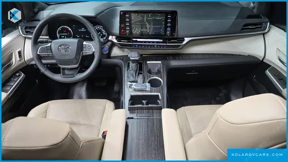TOYOTA SIENNA 2.5 HYBRID AWD