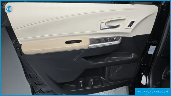 TOYOTA SIENNA 2.5 HYBRID AWD