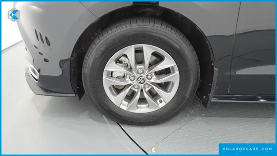 TOYOTA SIENNA 2.5 HYBRID AWD