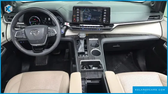 TOYOTA SIENNA 2.5 HYBRID AWD