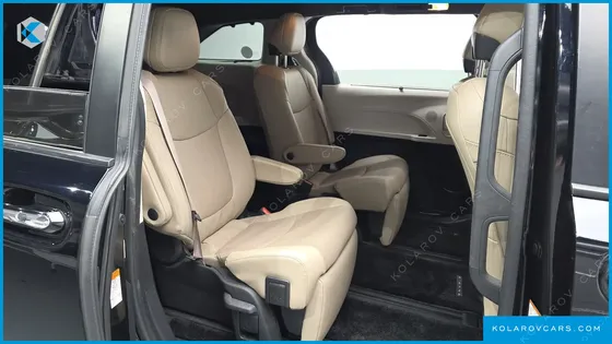 TOYOTA SIENNA 2.5 HYBRID AWD