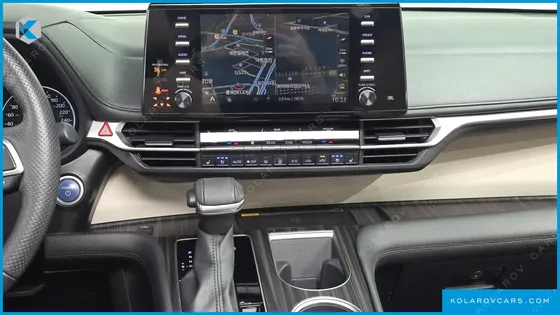 TOYOTA SIENNA 2.5 HYBRID AWD