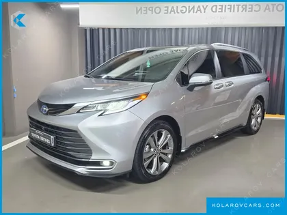 TOYOTA SIENNA 2.5 HYBRID 2WD