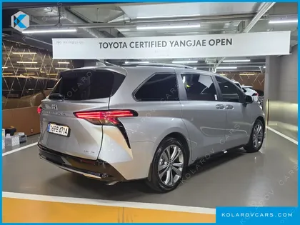 TOYOTA SIENNA 2.5 HYBRID 2WD