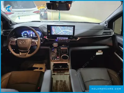 TOYOTA SIENNA 2.5 HYBRID 2WD