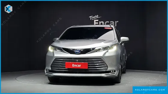 TOYOTA SIENNA 2.5 HYBRID AWD