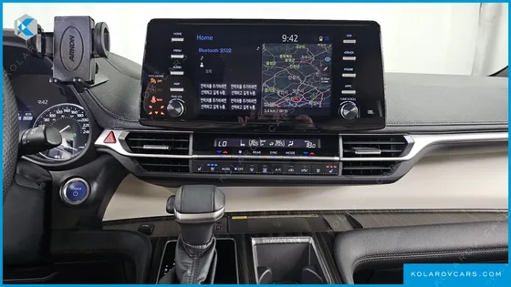 TOYOTA SIENNA 2.5 HYBRID AWD