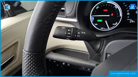TOYOTA SIENNA 2.5 HYBRID AWD