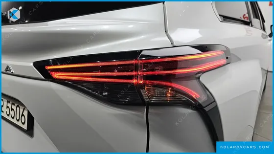 TOYOTA SIENNA 2.5 HYBRID 2WD