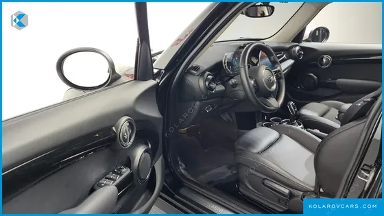 MINI COOPER 5DOOR CLASSIC PLUS LAUNCH PACK