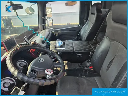 HYUNDAI MEGA TRUCK GOLD