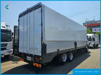 HYUNDAI MEGA TRUCK GOLD