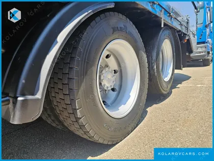 HYUNDAI MEGA TRUCK GOLD