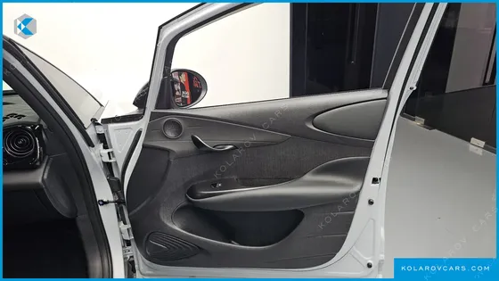 BYD DOLPHIN BASE