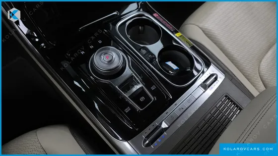 KIA CARNIVAL GASOLINE 9-SEATER HI-LIMOUSINE