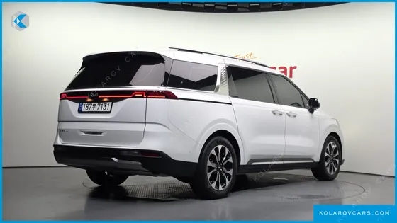 KIA CARNIVAL 9-SEATER SIGNATURE