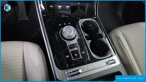 KIA CARNIVAL 9-SEATER SIGNATURE