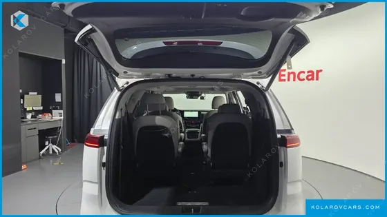 KIA CARNIVAL 9-SEATER SIGNATURE