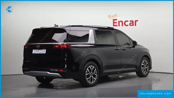 KIA CARNIVAL 9-SEATER PRESTIGE