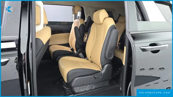 KIA CARNIVAL 9-SEATER PRESTIGE