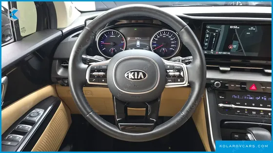 KIA CARNIVAL 9-SEATER PRESTIGE