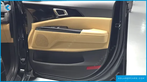 KIA CARNIVAL 9-SEATER PRESTIGE