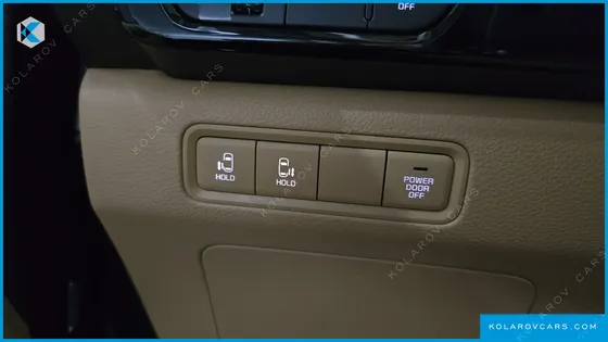 KIA CARNIVAL 9-SEATER PRESTIGE