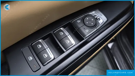KIA CARNIVAL 9-SEATER PRESTIGE