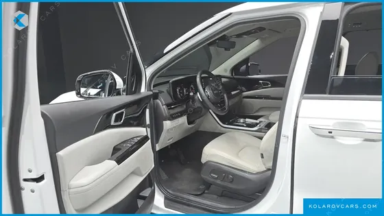 KIA CARNIVAL 9-SEATER NOBLESSE