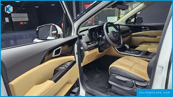 KIA CARNIVAL GASOLINE 9-SEATER PRESTIGE