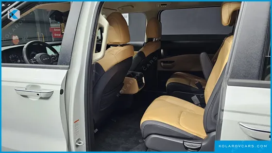 KIA CARNIVAL GASOLINE 9-SEATER PRESTIGE